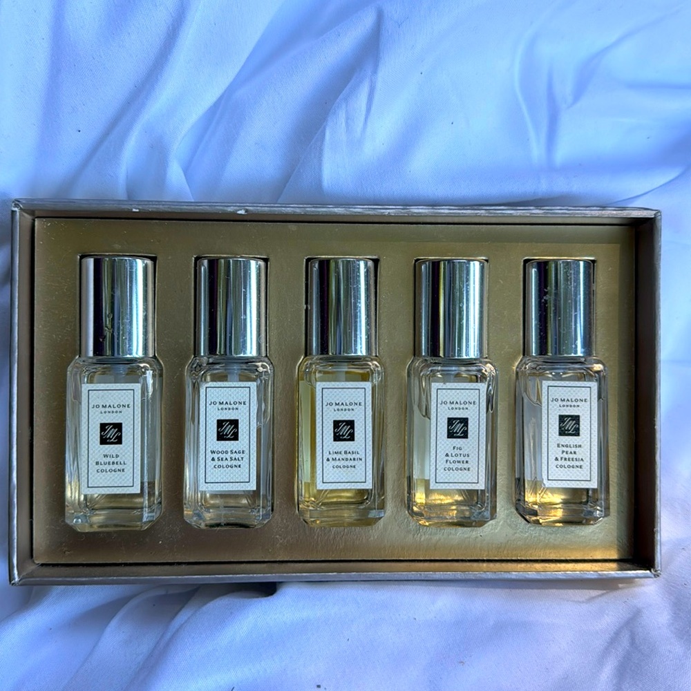 Jo Malone perfume set like new!